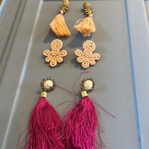 Set 5 of 3 assorted pink colored tasseled earrings